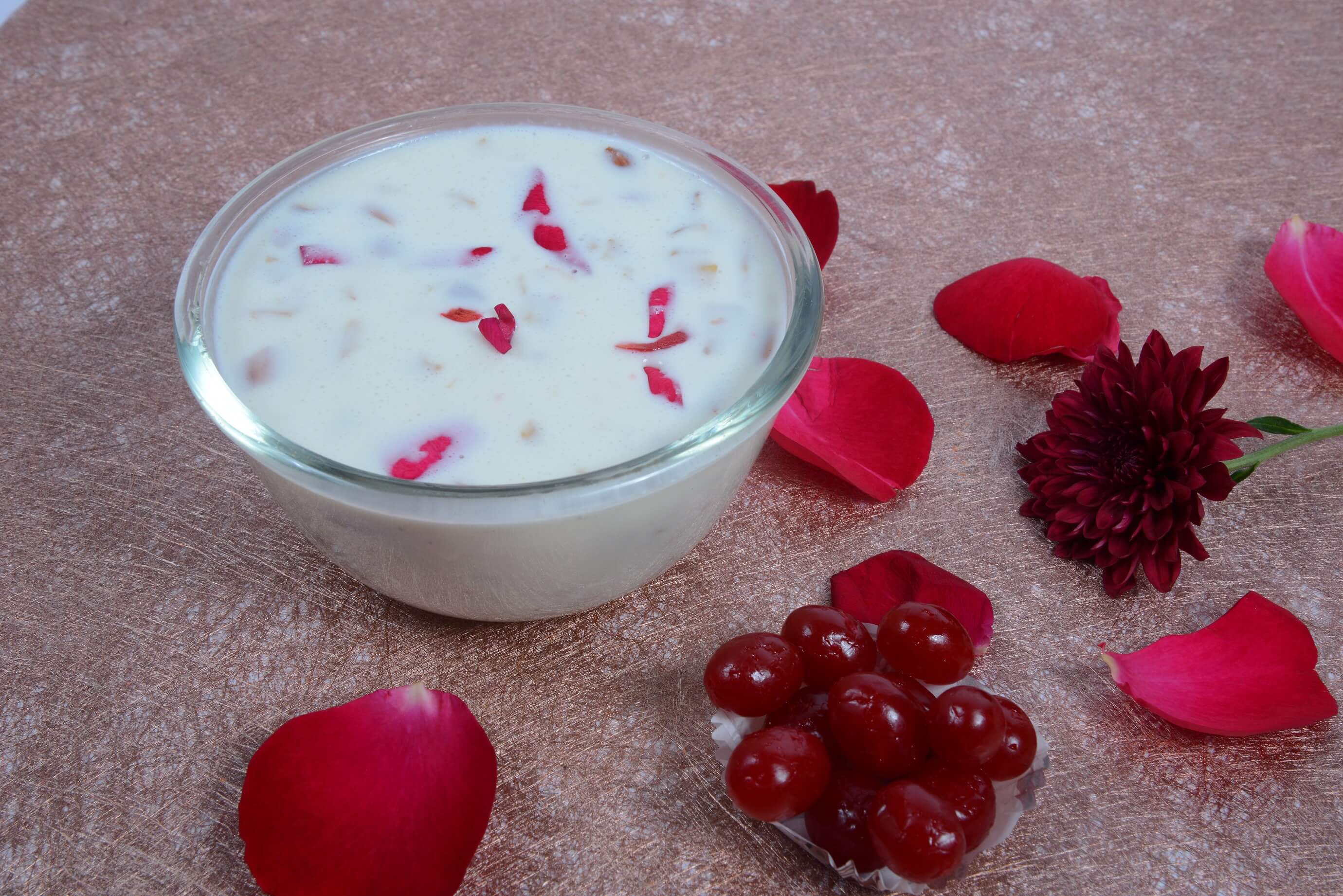 http://www.meghmilandairy.com/images/product/gulkancherryrabdi-300-99202062745AM.jpg