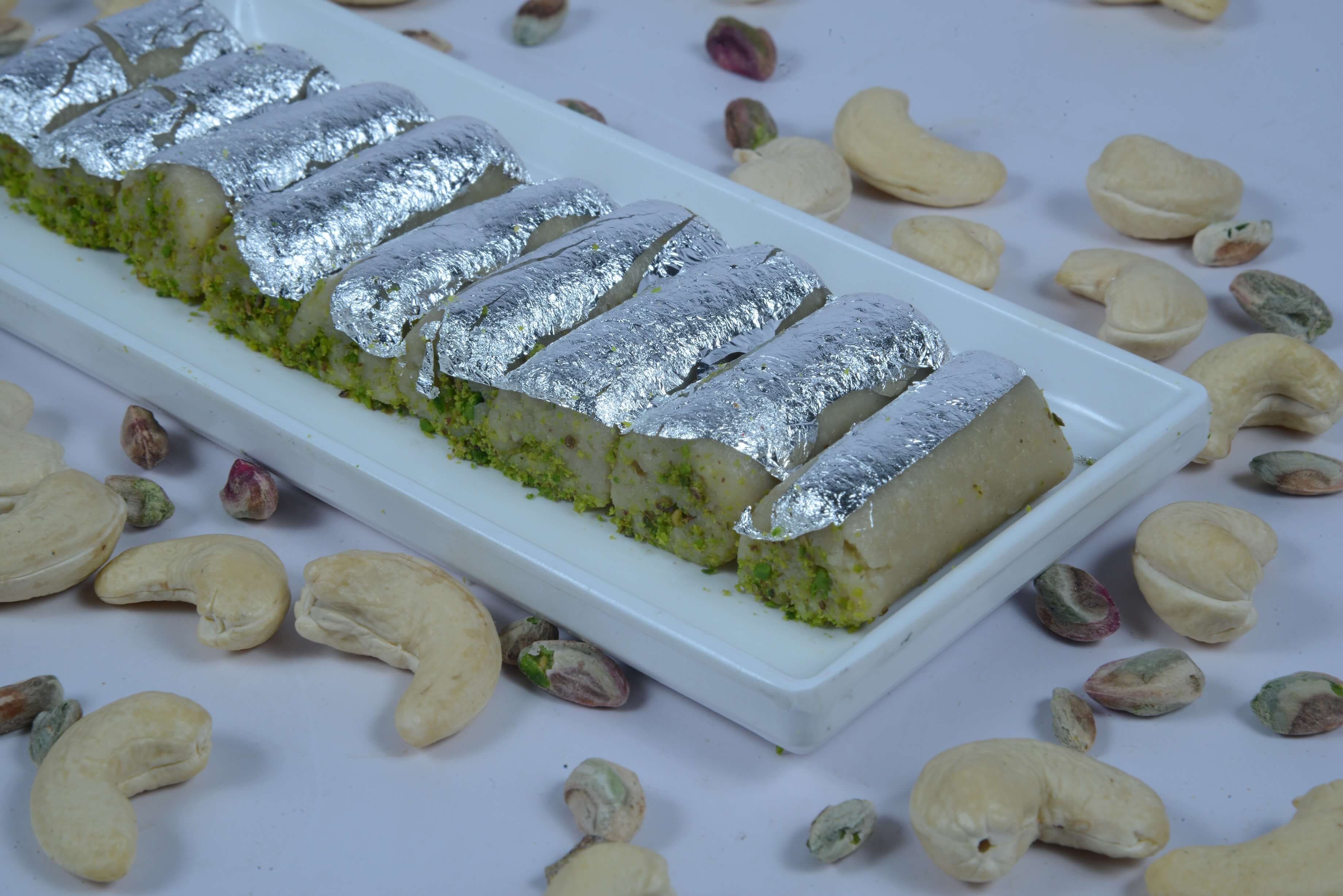 MEGHMILAN DAIRY PRODUCT - Kaju Pista Roll