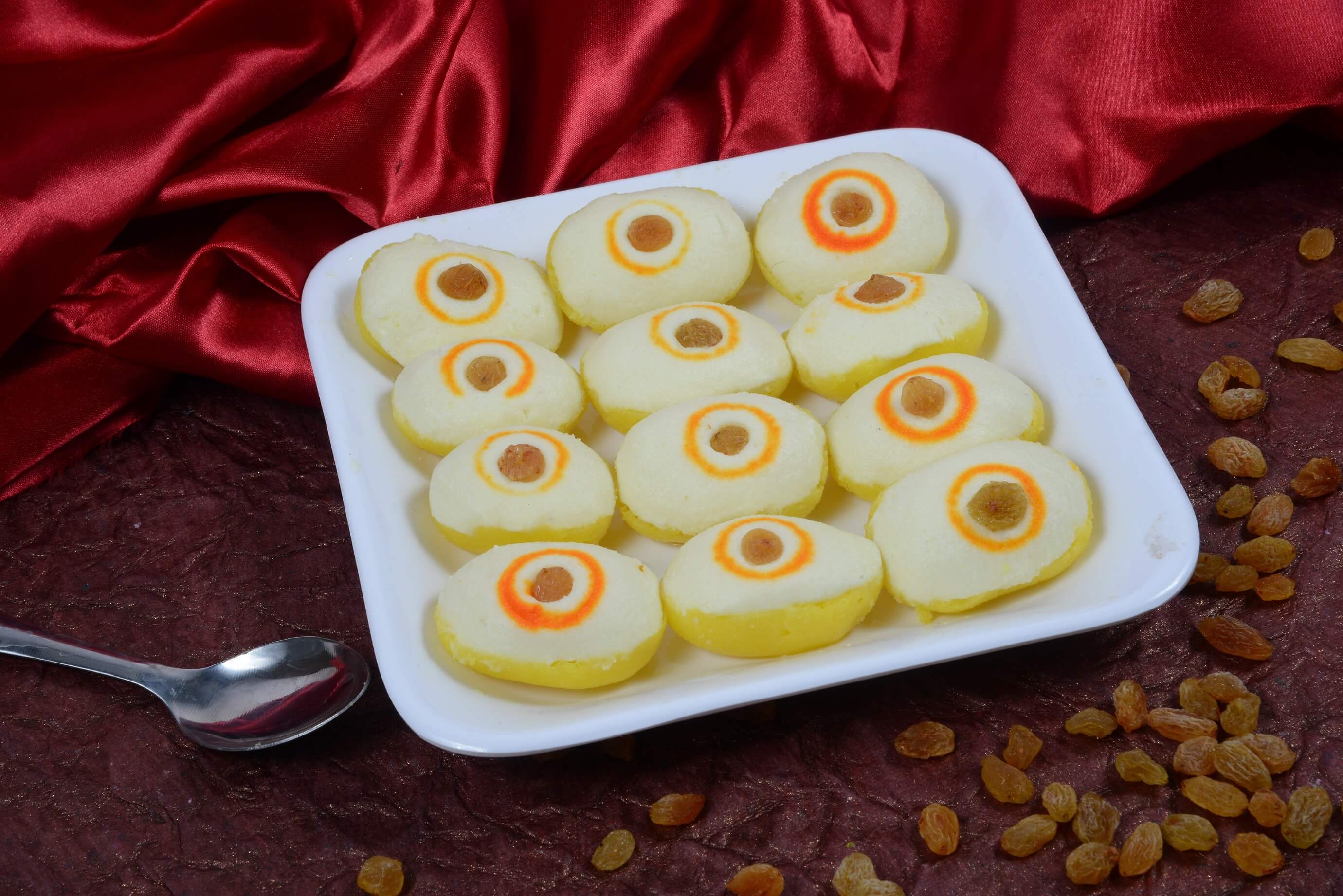 http://www.meghmilandairy.com/images/product/rasmalai-360-99202010443AM.JPG